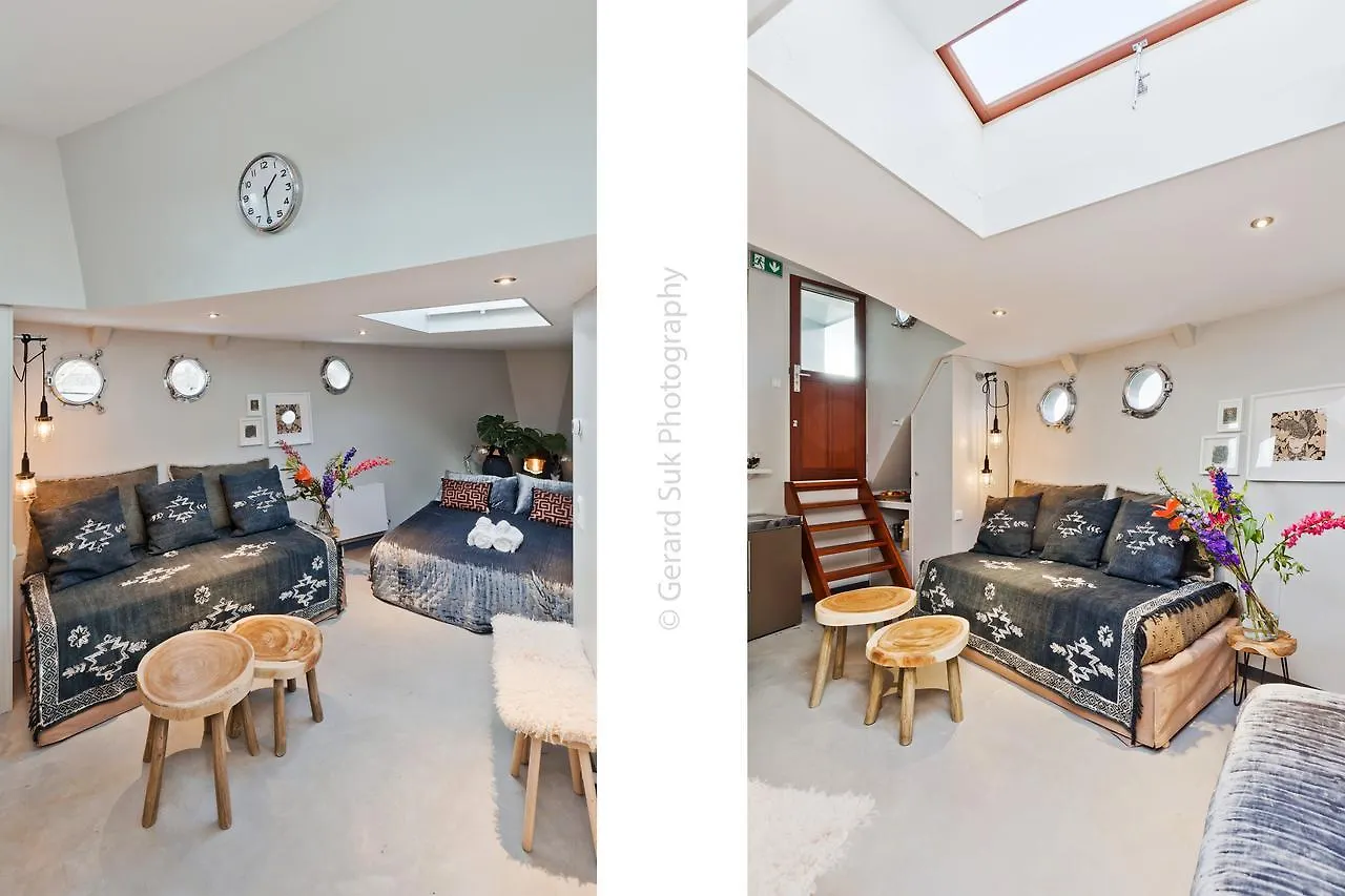 Coco'S Boatique Bed & Breakfast Amsterdam Netherlands